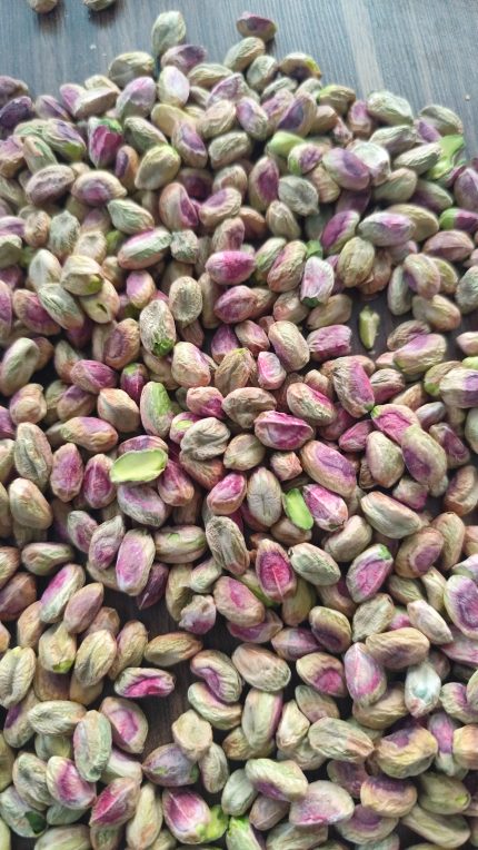 مغز پسته فندقی سبز و گلدار لوکس