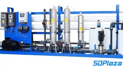 Seawater and brackish water desalination systems